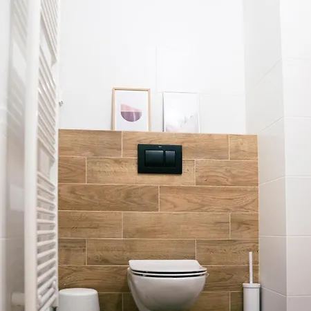 Apartament Przy Arsenale Z Miejscem Parkingowym *